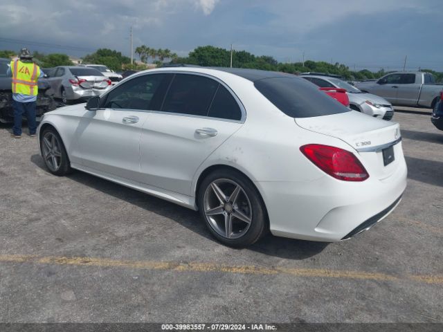 55SWF4JB0HU186747 Mercedes-Benz C 300 Luxury/sport