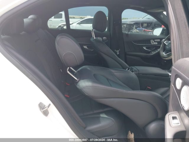 55SWF4JB0HU186747 Mercedes-Benz C 300 Luxury/sport