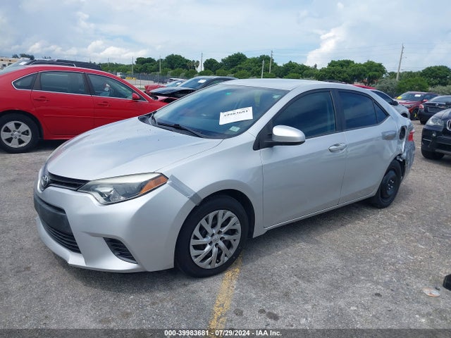 Toyota COROLLA LE 2015 2T1BURHE8FC315113 Image 2