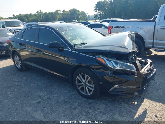 Hyundai SONATA SE 2015 5NPE24AF5FH185636 Image 1