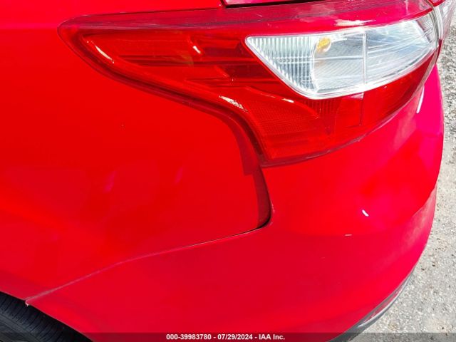 1FADP3F27EL392784 Ford FOCUS SE