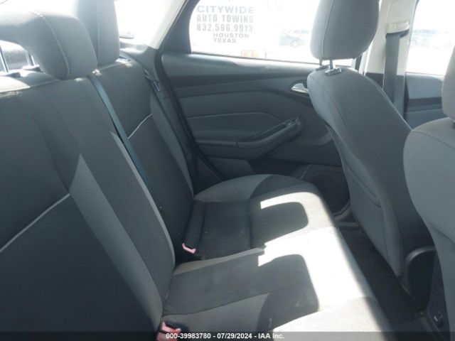 1FADP3F27EL392784 Ford FOCUS SE