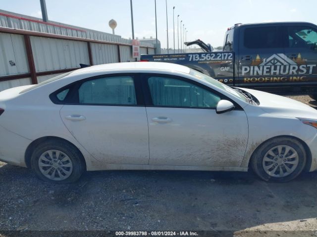 3KPF24ADXME344722 KIA FORTE FE