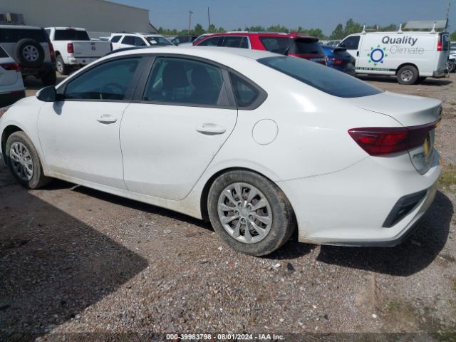 3KPF24ADXME344722 KIA FORTE FE