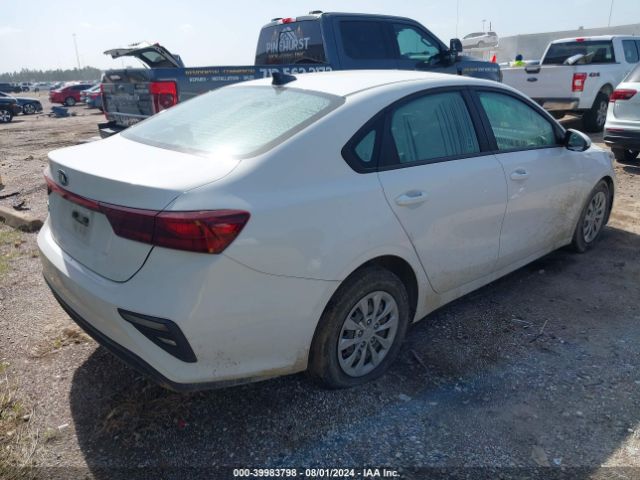 3KPF24ADXME344722 KIA FORTE FE