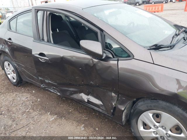 3KPFK4A71HE081424 KIA FORTE LX