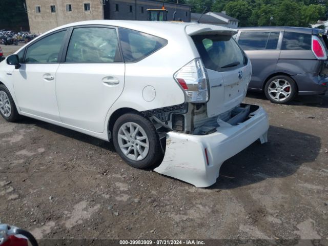 JTDZN3EU1E3295198 Toyota Prius V Three