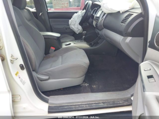 5TFJU4GN9EX063694 Toyota Tacoma Prerunner V6