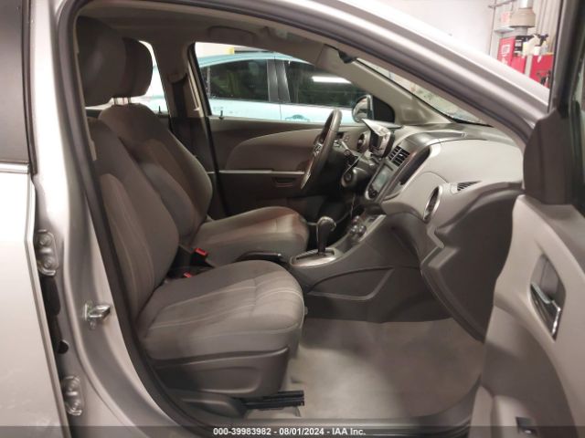 1G1JC5SH2G4136704 Chevrolet Sonic Lt Auto