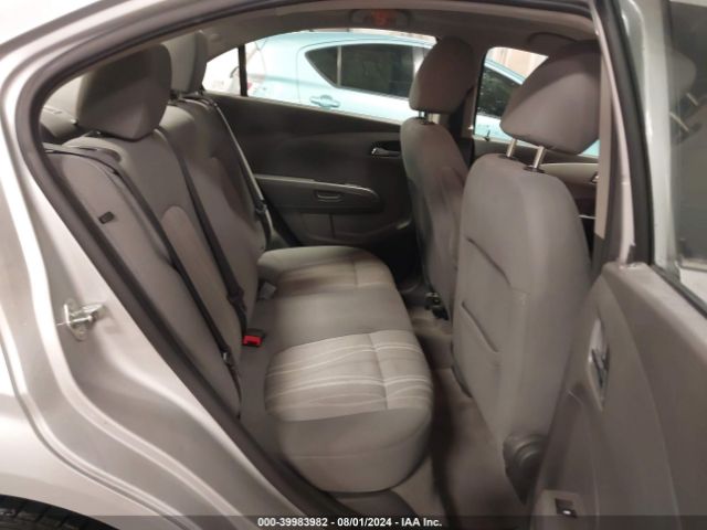 1G1JC5SH2G4136704 Chevrolet Sonic Lt Auto