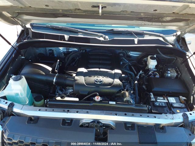 5TFUY5F12JX723445 Toyota Tundra Sr5 5.7l V8