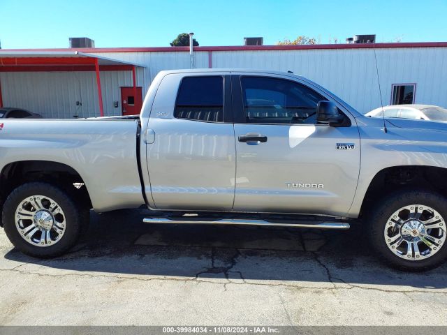 5TFUY5F12JX723445 Toyota Tundra Sr5 5.7l V8