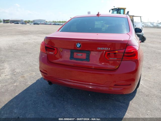 WBA8A9C58GK618366 BMW 320i