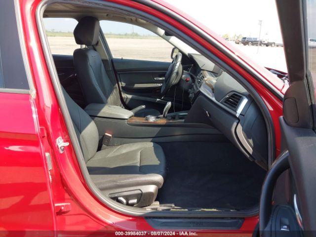 WBA8A9C58GK618366 BMW 320i