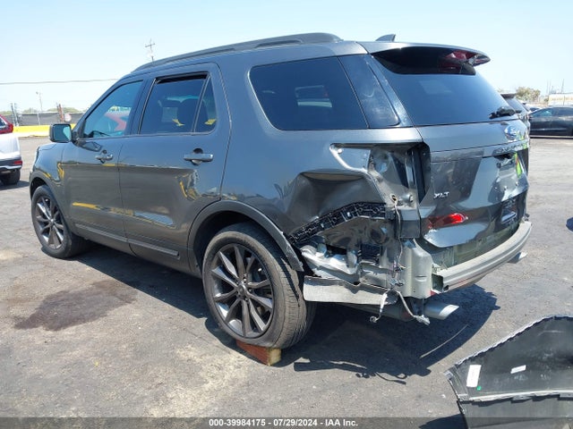 Ford EXPLORER XLT 2017 1FM5K7D81HGA03965 Image 3
