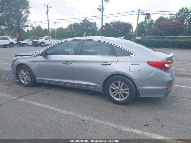 Hyundai SONATA SE 2016 5NPE24AF7GH310850 Image 14