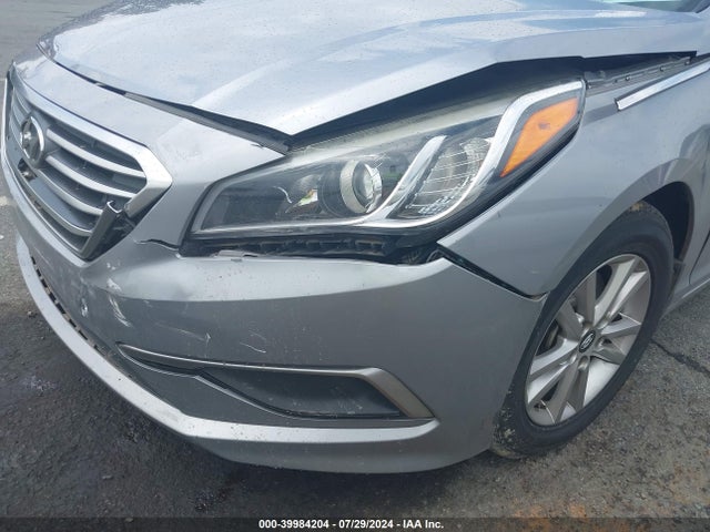 Hyundai SONATA SE 2016 5NPE24AF7GH310850 Image 6