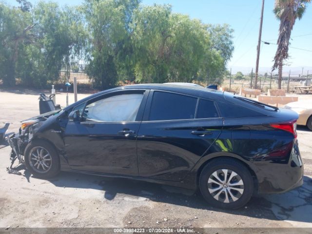JTDL9RFU1L3019788 Toyota Prius Le Awd-e