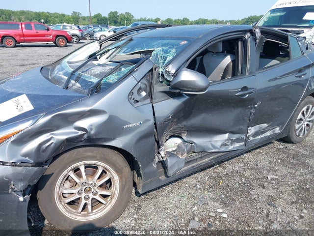 Toyota Prius Le Awd-e 2022 JTDL9MFU3N3032273 Image 6