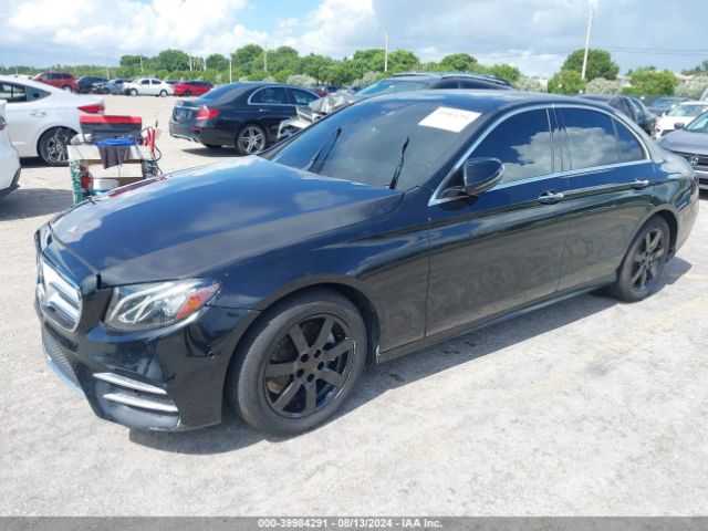 WDDZF4JB0JA459883 Mercedes-Benz E 300