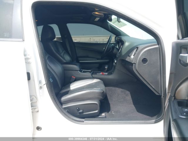 2C3CDXBGXLH228029 Dodge Charger Sxt Rwd