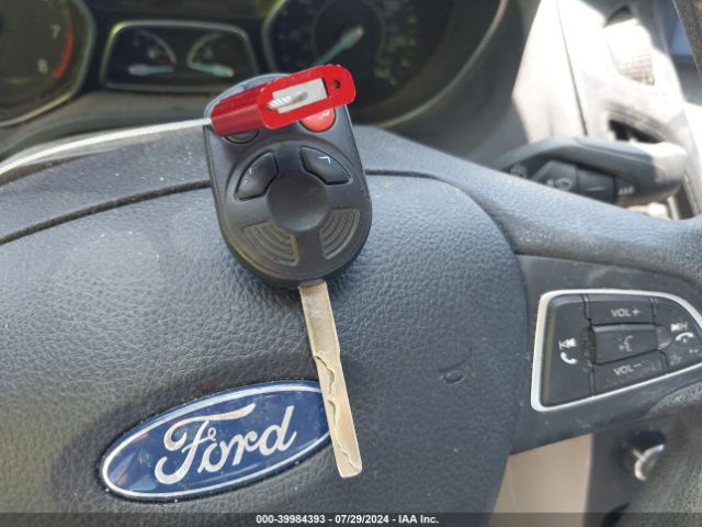 1FADP3F21FL241411 Ford FOCUS SE