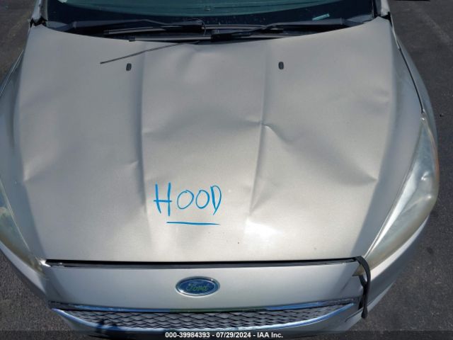 1FADP3F21FL241411 Ford FOCUS SE