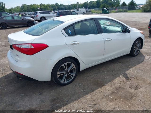 KNAFZ4A81G5551303 KIA FORTE EX
