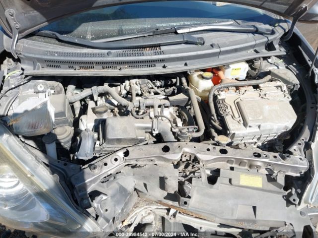JTDKDTB31F1580979 Toyota Prius C One