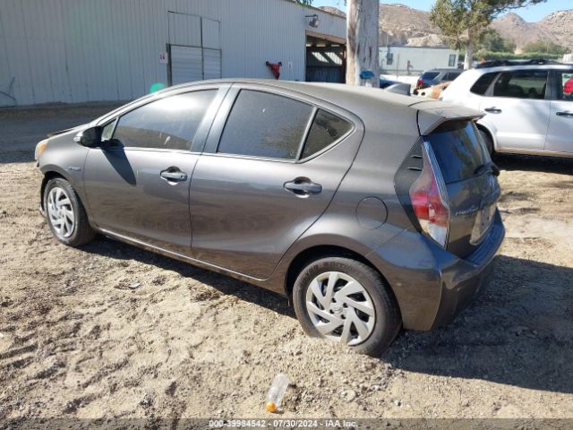 JTDKDTB31F1580979 Toyota Prius C One