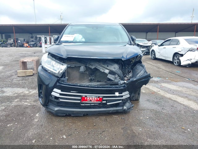 Toyota Highlander Le 2019 5TDZARFH4KS042418 Image 6