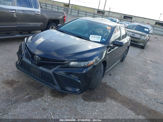 Toyota CAMRY SE 2021 4T1G11AK3MU483740 Image 2