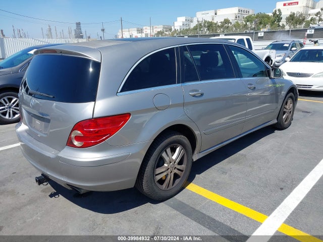 Продаж на аукціоні авто 2006 Mercedes-benz R 500 4matic, vin: 4JGCB75E76A008342, номер лоту: 39984932