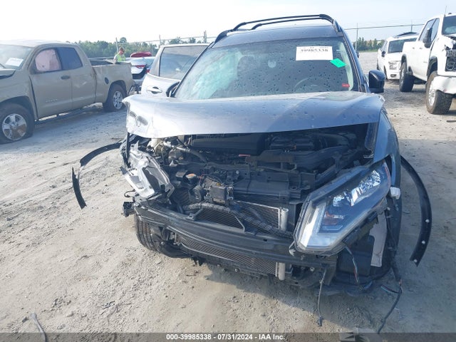 Nissan ROGUE SV 2018 5N1AT2MTXJC819573 Image 6