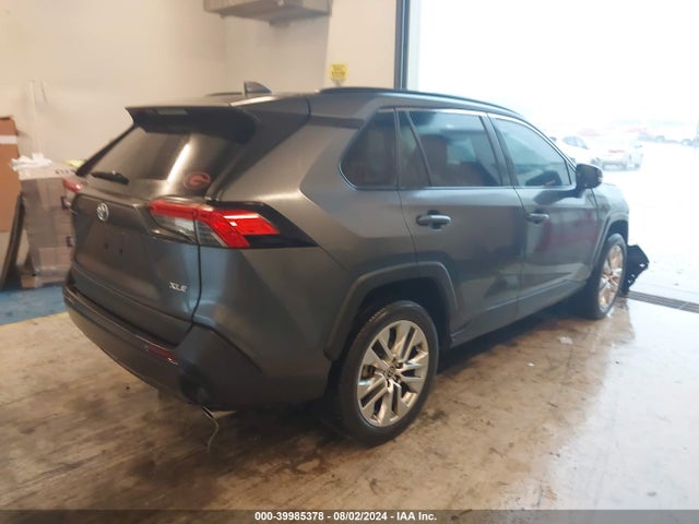 Toyota Rav4 Xle Premium 2022 2T3C1RFV9NC178320 Image 4
