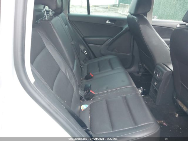 WVGAV3AX2EW526262 Volkswagen TIGUAN SE