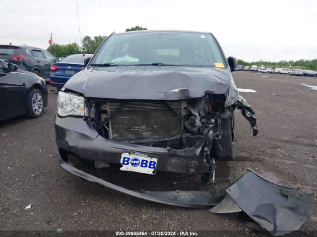 2C4RDGBG2JR176201 Dodge Grand Caravan Se