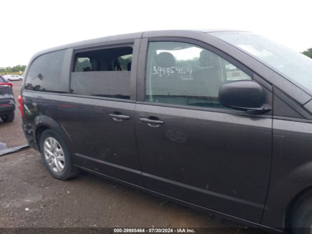 2C4RDGBG2JR176201 Dodge Grand Caravan Se