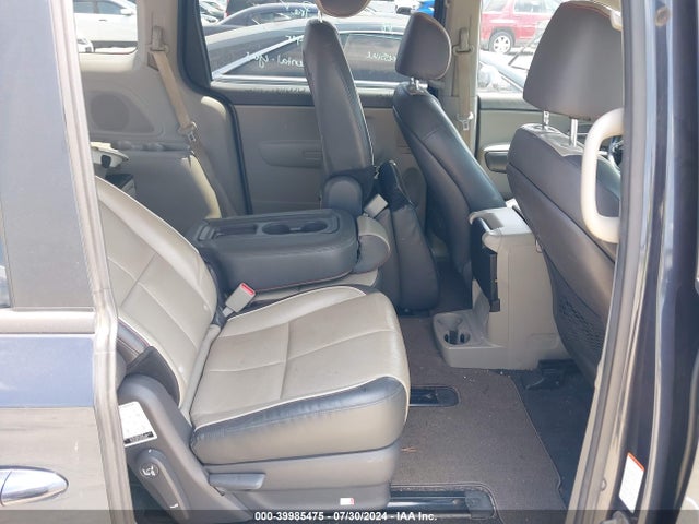 KIA SEDONA LX 2016 KNDMB5C12G6211382 Image 8