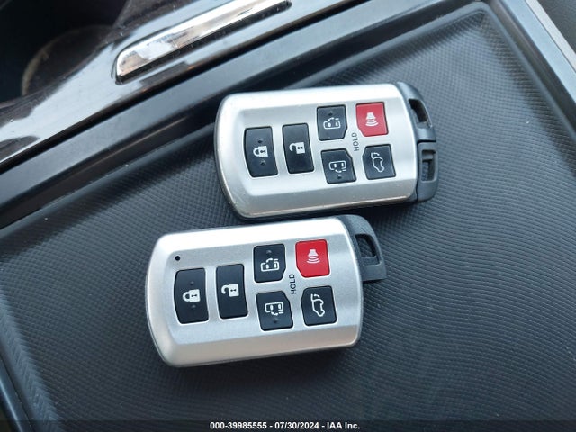 Toyota Sienna Xle 7 Passenger 2018 5TDDZ3DC7JS196515 Image 11