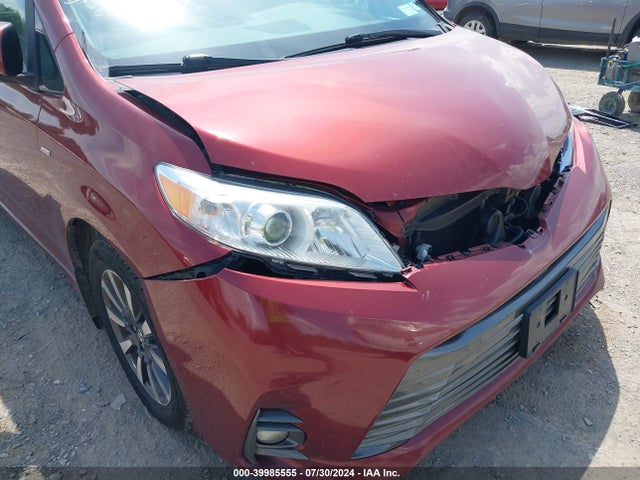 Toyota Sienna Xle 7 Passenger 2018 5TDDZ3DC7JS196515 Image 12