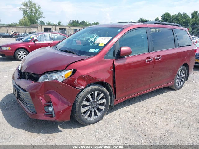 Toyota Sienna Xle 7 Passenger 2018 5TDDZ3DC7JS196515 Image 2