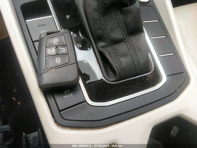3VWE57BU5KM227147 Volkswagen Jetta 1.4t Sel