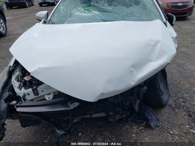 Toyota COROLLA LE 2019 5YFBURHE9KP913592 Image 13