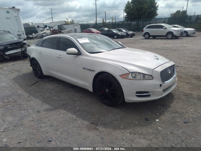 2011 JAGUAR XJ SAJWA2GB4BLV01793 Photo 0