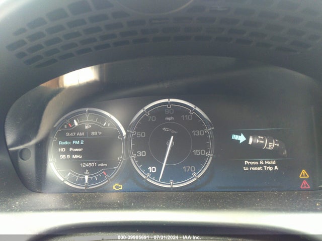 2011 JAGUAR XJ SAJWA2GB4BLV01793 Photo 6