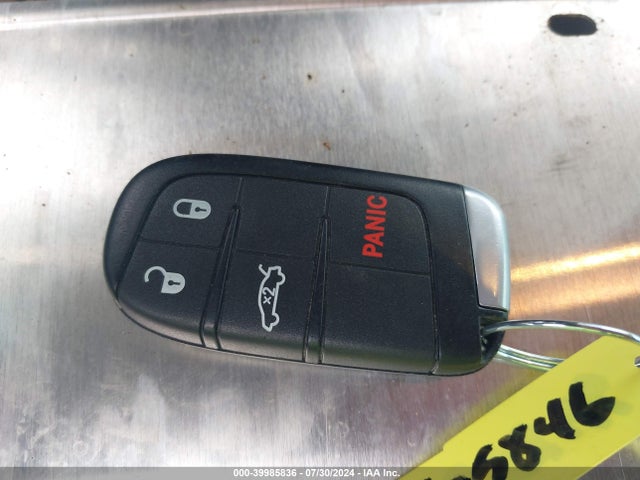 2C3CCAPT1KH698891 Chrysler 300 300c