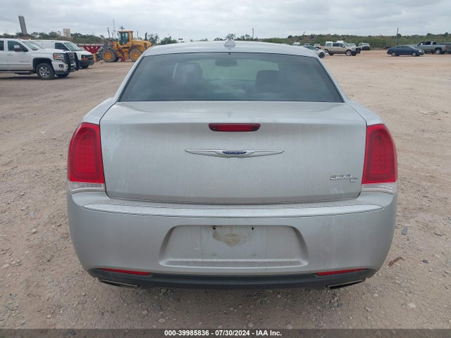 2C3CCAPT1KH698891 Chrysler 300 300c