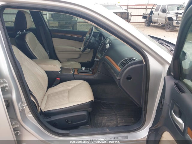 2C3CCAPT1KH698891 Chrysler 300 300c