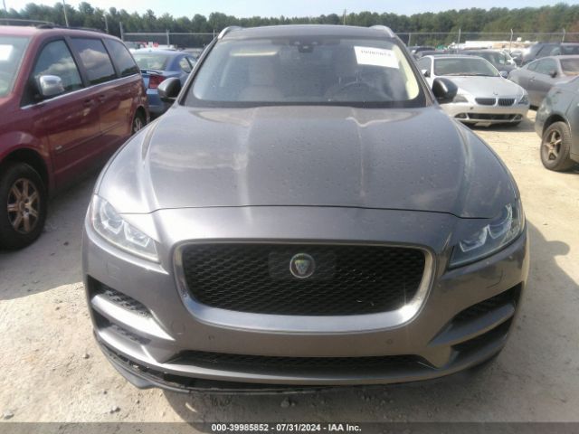 SADCJ2FXXKA610855 Jaguar F-pace 25t Premium